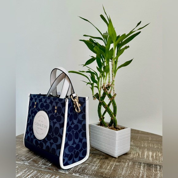 Coach Denim Dempsey Tote ‘22 - Picture 11 of 12